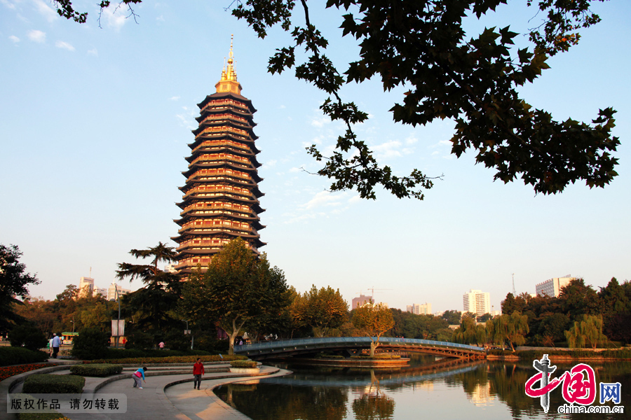 中华第一佛塔——天宁宝塔位于江苏省常州市天宁禅寺内。 中国网图片库 韩加君摄影 中华第一佛塔——天宁宝塔位于江苏省常州市天宁禅寺内。 中国网图片库 韩加君摄影